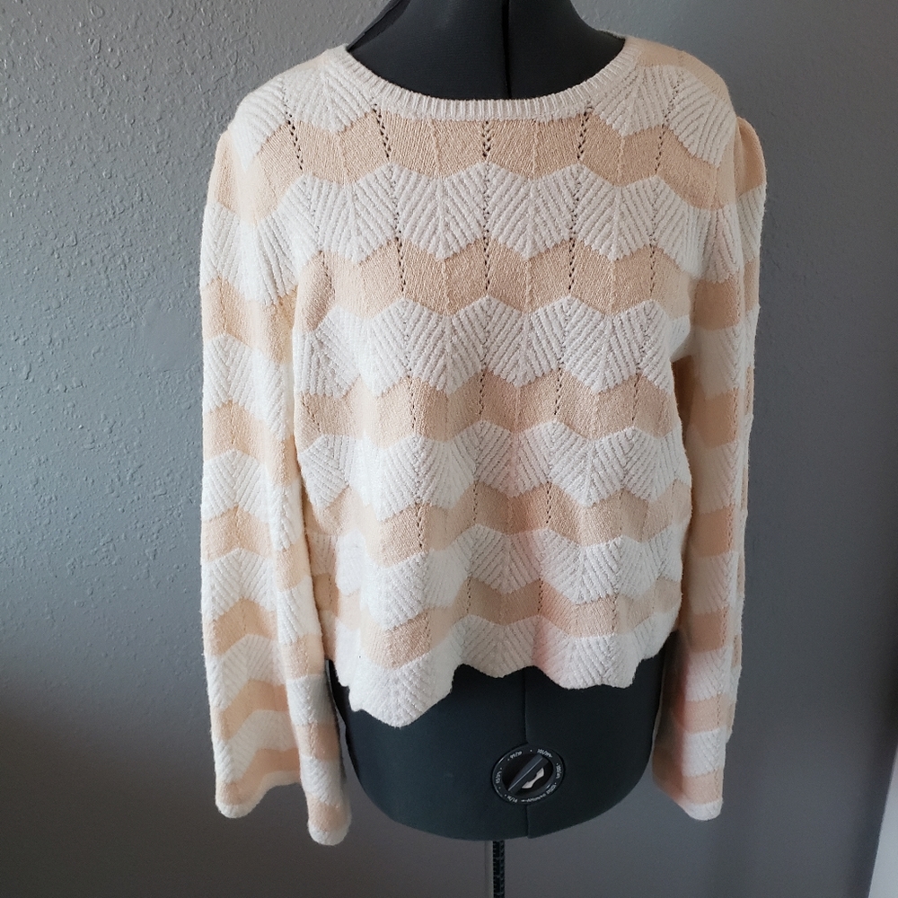 NWT LC LAUREN CONRAD Two Tone Scallop Edge Sweater - Picture 2 of 8